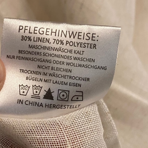 New H.VERSAILTEX Linen Curtains Natural
Linen Mix Semi-Sheer Curtains 2 Panels. - Picture 6 of 7